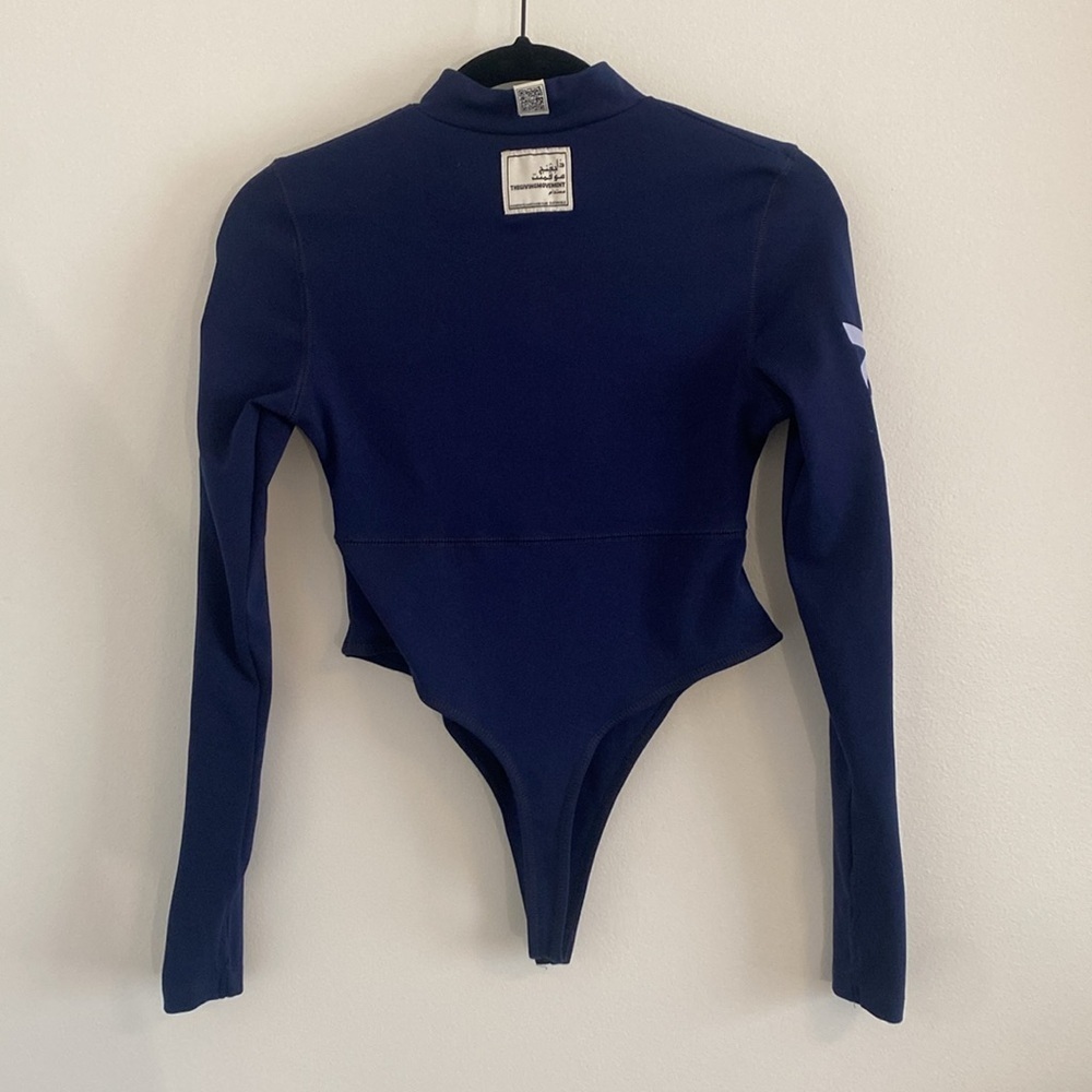 The Giving Movement Long Sleeve Navy Blue Softskin Bodysuit Size Medium — image 6 of 8